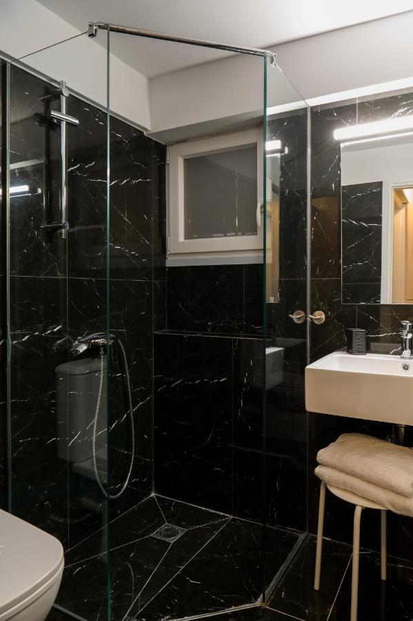 Chroma Lodge Rafina Esterno foto