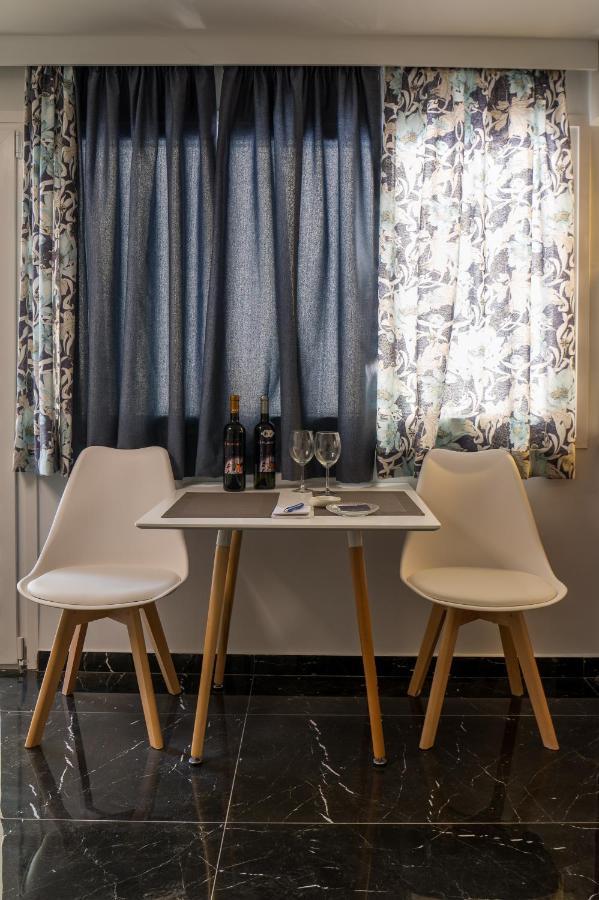 Chroma Lodge Rafina Esterno foto