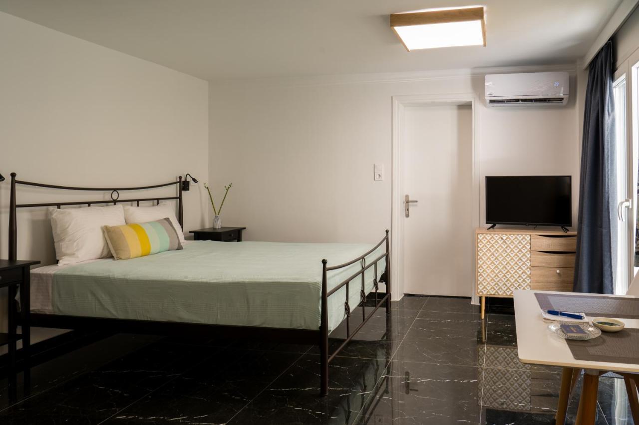 Chroma Lodge Rafina Esterno foto